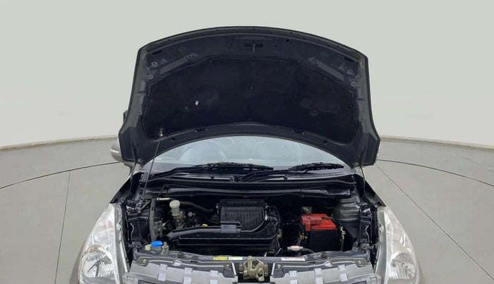 2015 Maruti Swift VXI, Petrol, Manual, 33,985 km, Open Bonet