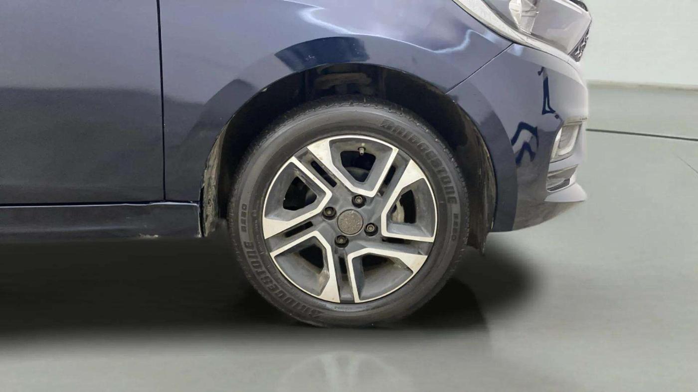 2021 Tata TIGOR XZ PLUS PETROL, Petrol, Manual, 17,004 km, Right Front Wheel