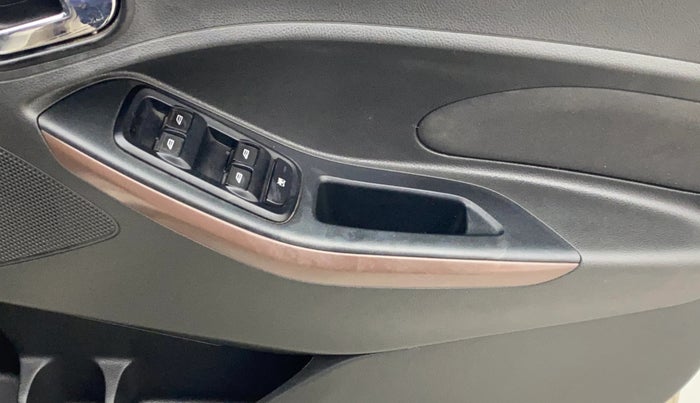 2018 Ford FREESTYLE TITANIUM 1.2 PETROL, Petrol, Manual, 21,205 km, Driver Side Door Panels Control