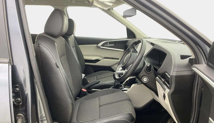 2023 KIA CARENS PRESTIGE 1.5 PETROL 7 STR, Petrol, Manual, 10,215 km, Right Side Front Door Cabin
