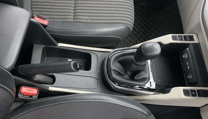 2023 KIA CARENS PRESTIGE 1.5 PETROL 7 STR, Petrol, Manual, 10,215 km, Gear Lever