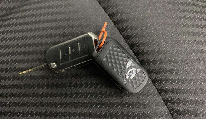 2021 Mahindra Thar LX HT PETROL 4WD MT, Petrol, Manual, 36,727 km, Key Close Up