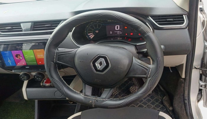 2021 Renault TRIBER RXL MT, Petrol, Manual, 77,705 km, Steering Wheel Close Up