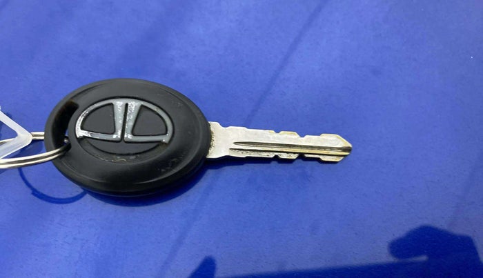 2015 Tata Zest XMS PETROL, Petrol, Manual, 50,008 km, Key Close Up