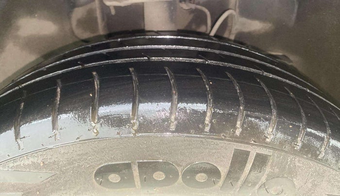 2018 Tata Tiago XZA PETROL, Petrol, Automatic, 45,854 km, Right Front Tyre Tread