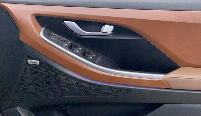 2022 Hyundai ALCAZAR PLATINUM(O) 7STR 1.5 AT, Diesel, Automatic, 36,240 km, Driver Side Door Panels Control