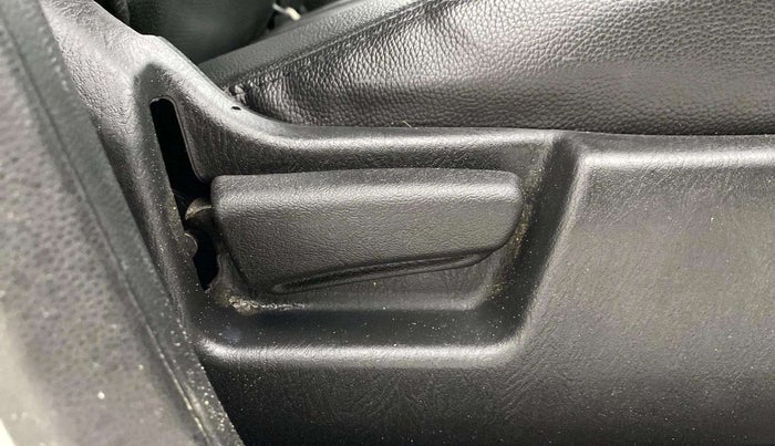 2021 Maruti Alto LXI, Petrol, Manual, 38,063 km, Driver Side Adjustment Panel