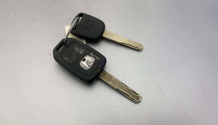 2021 Honda Amaze 1.2L I-VTEC S, Petrol, Manual, 21,915 km, Key Close Up