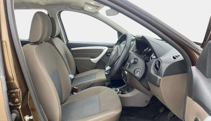 2018 Renault Duster RXL PETROL, Petrol, Manual, 33,105 km, Right Side Front Door Cabin