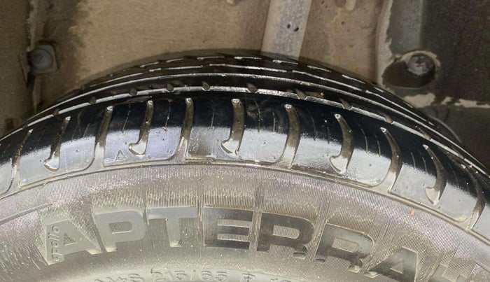 2018 Renault Duster RXL PETROL, Petrol, Manual, 33,105 km, Left Rear Tyre Tread
