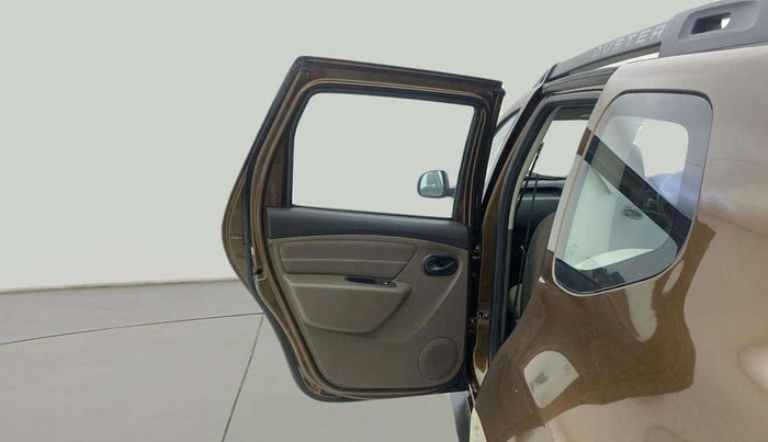 2018 Renault Duster RXL PETROL, Petrol, Manual, 33,105 km, LHS Rear Door