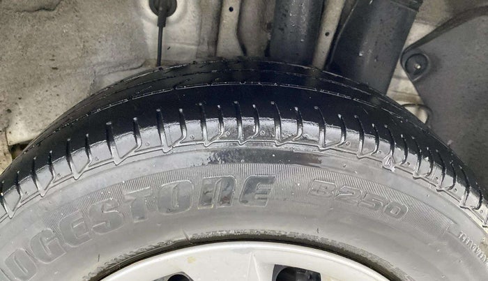 2018 Hyundai Elite i20 MAGNA EXECUTIVE 1.2, Petrol, Manual, 1,17,053 km, Left Rear Tyre Tread