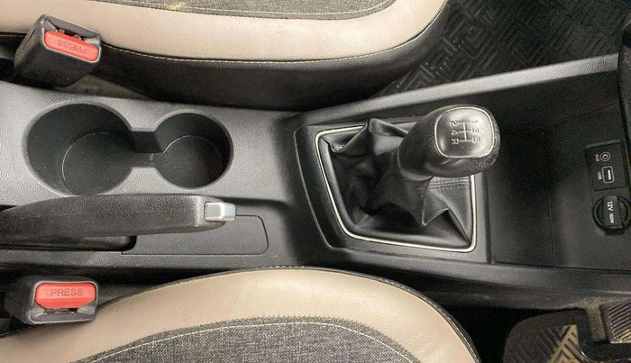 2018 Hyundai Elite i20 MAGNA EXECUTIVE 1.2, Petrol, Manual, 1,17,053 km, Gear Lever