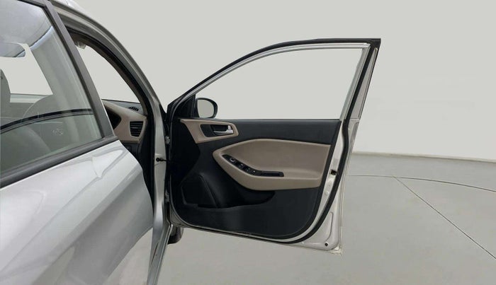 2018 Hyundai Elite i20 MAGNA EXECUTIVE 1.2, Petrol, Manual, 1,17,053 km, RHS Front Door
