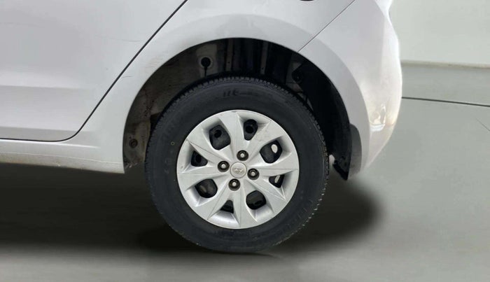2018 Hyundai Elite i20 MAGNA EXECUTIVE 1.2, Petrol, Manual, 1,17,053 km, Left Rear Wheel