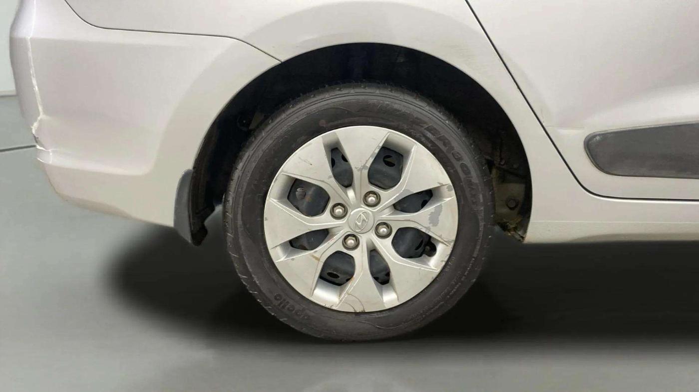 2017 Hyundai Xcent S 1.2, Petrol, Manual, 51,527 km, Right Rear Wheel