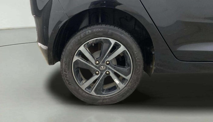 2023 Tata ALTROZ XZ Plus (S) Dark Edition, Petrol, Manual, 8,582 km, Right Rear Wheel