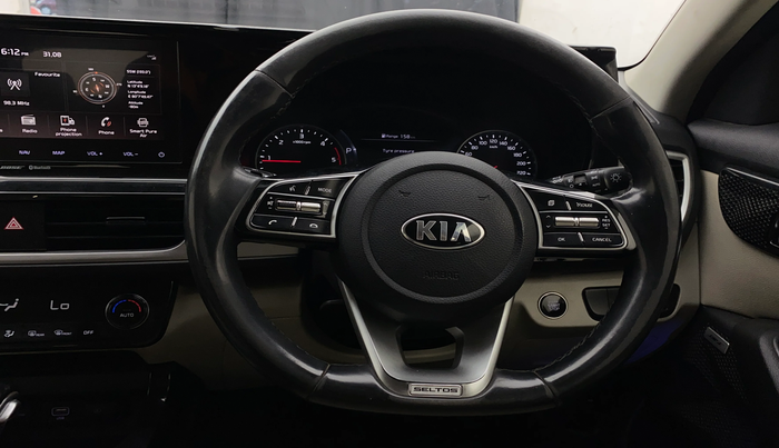 2020 KIA SELTOS HTX PLUS AT1.5 DIESEL, Diesel, Automatic, 1,31,214 km, Steering Wheel Close Up