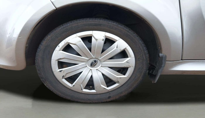 2017 Mahindra E20 Plus P4, Electric, Automatic, 36,737 km, Left Front Wheel