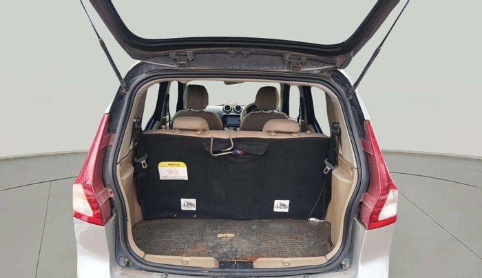 2017 Mahindra E20 Plus P4, Electric, Automatic, 36,737 km, Boot Inside