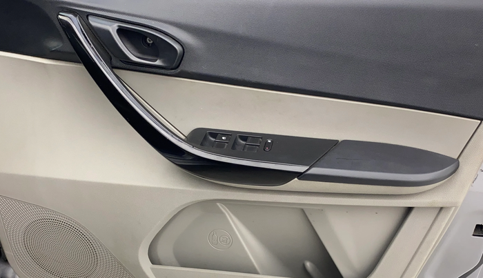 2019 Tata Tiago XZ PETROL, Petrol, Manual, 49,851 km, Driver Side Door Panels Control