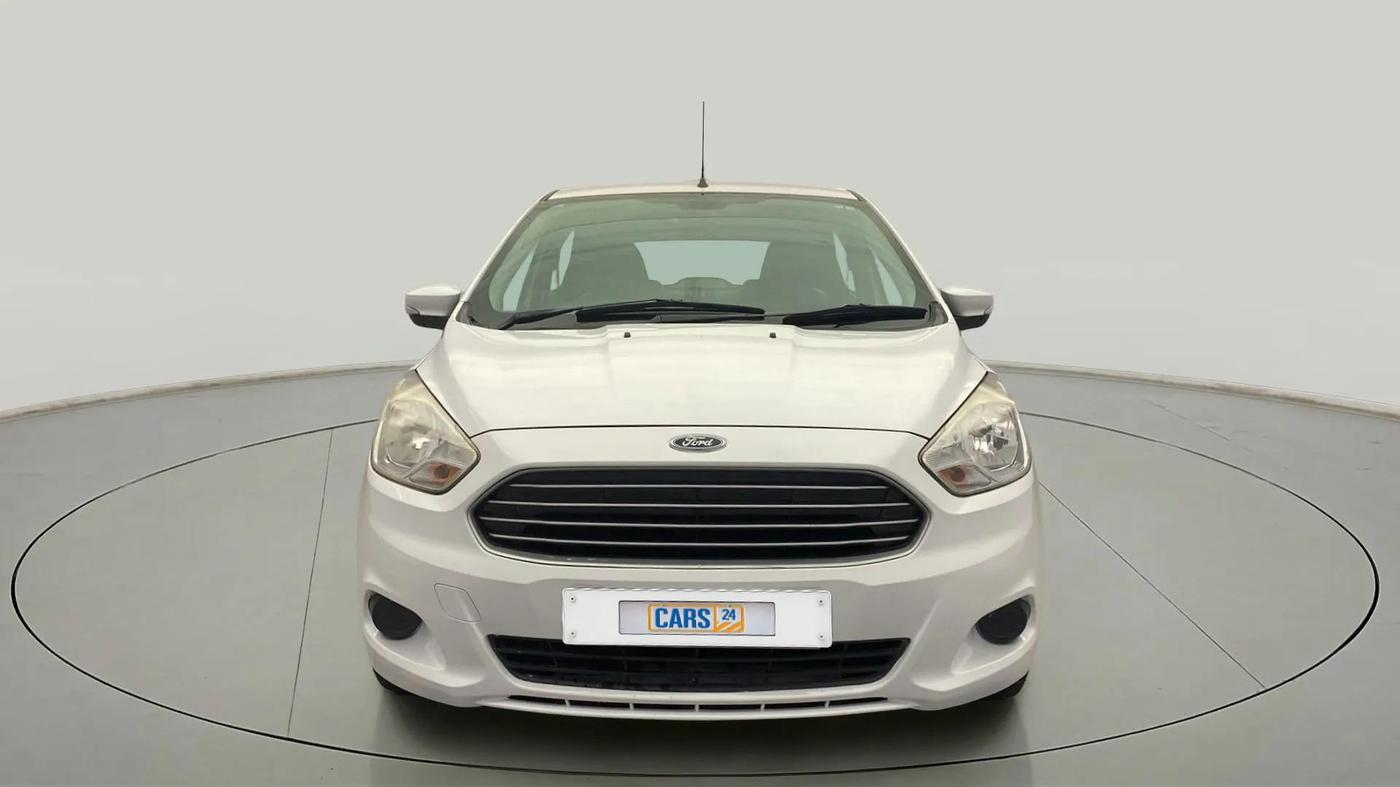 2016 Ford New Figo TREND 1.2 PETROL, Petrol, Manual, 1,20,395 km, Front