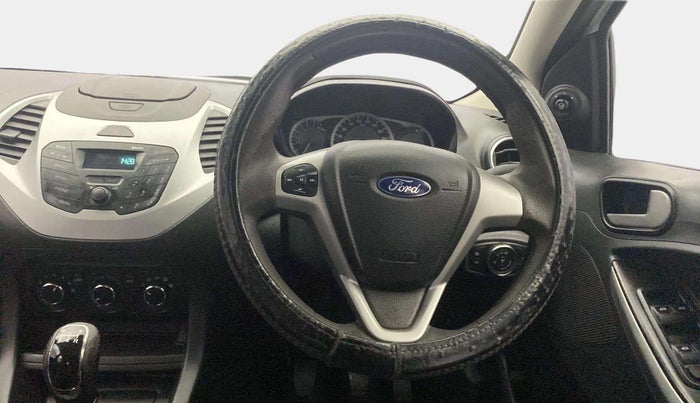 2016 Ford New Figo TREND 1.2 PETROL, Petrol, Manual, 1,20,395 km, Steering Wheel Close Up