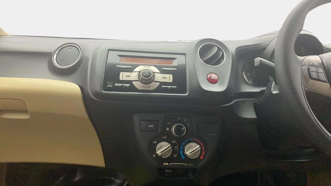 2015 Honda Amaze 1.2L I-VTEC S, Petrol, Manual, 60,091 km, Air Conditioner