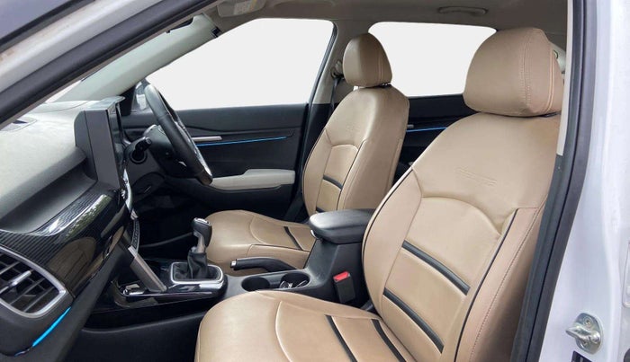 2021 KIA SELTOS HTK PLUS 1.5 IMT, Petrol, Manual, 24,685 km, Right Side Front Door Cabin