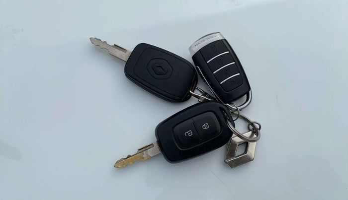 2019 Renault Kwid RXT 0.8 (O), Petrol, Manual, 22,091 km, Key Close Up