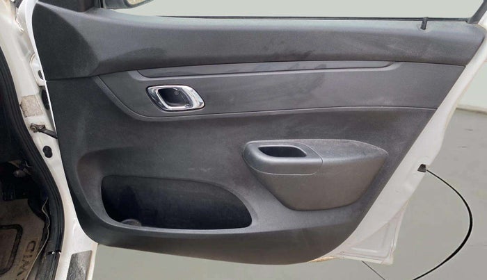 2019 Renault Kwid RXT 0.8 (O), Petrol, Manual, 22,091 km, Driver Side Door Panels Control
