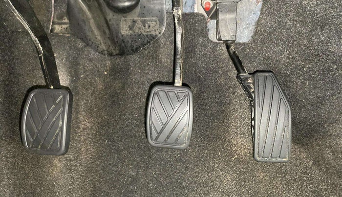 2022 Maruti Swift ZXI, Petrol, Manual, 39,775 km, Pedals