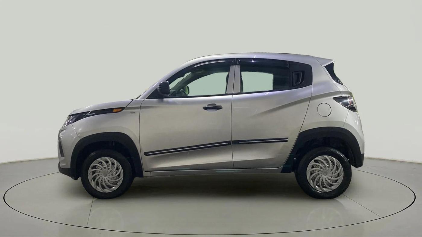 2018 Mahindra KUV 100 NXT K2 D 6S, Diesel, Manual, 25,953 km, Left Side