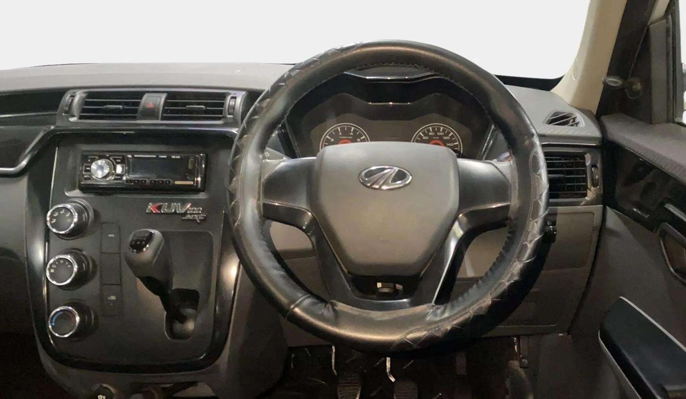 2018 Mahindra KUV 100 NXT K2 D 6S, Diesel, Manual, 25,953 km, Steering Wheel Close Up