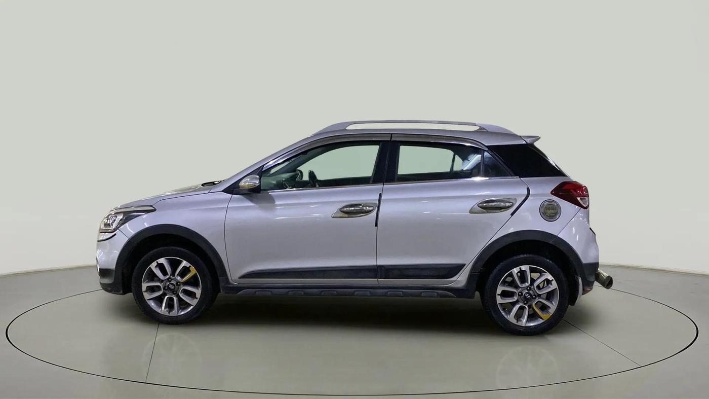 2015 Hyundai i20 Active 1.4 S, Diesel, Manual, 67,386 km, Left Side