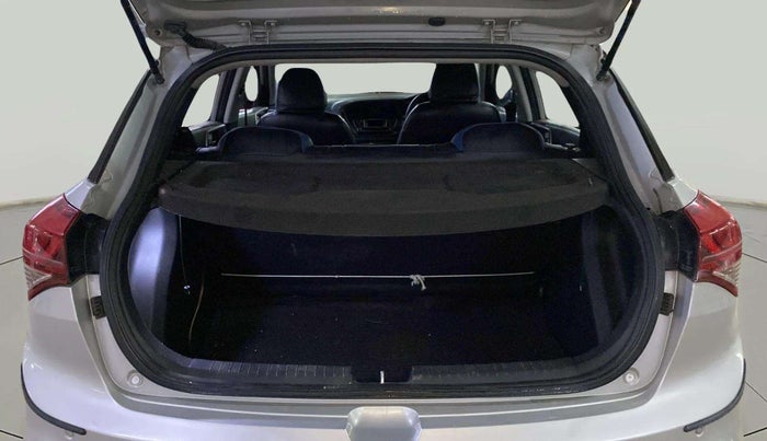 2015 Hyundai i20 Active 1.4 S, Diesel, Manual, 67,295 km, Boot Inside