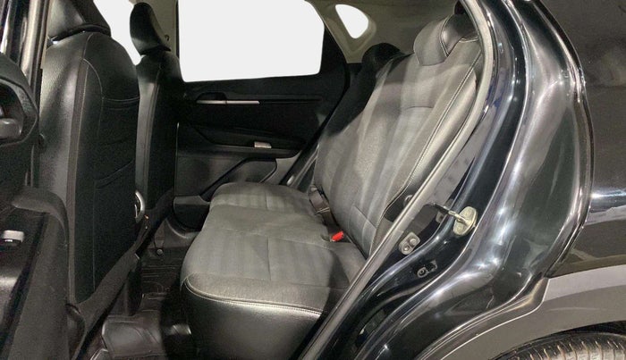 2023 KIA SONET HTK PLUS 1.2, Petrol, Manual, 25,539 km, Right Side Rear Door Cabin