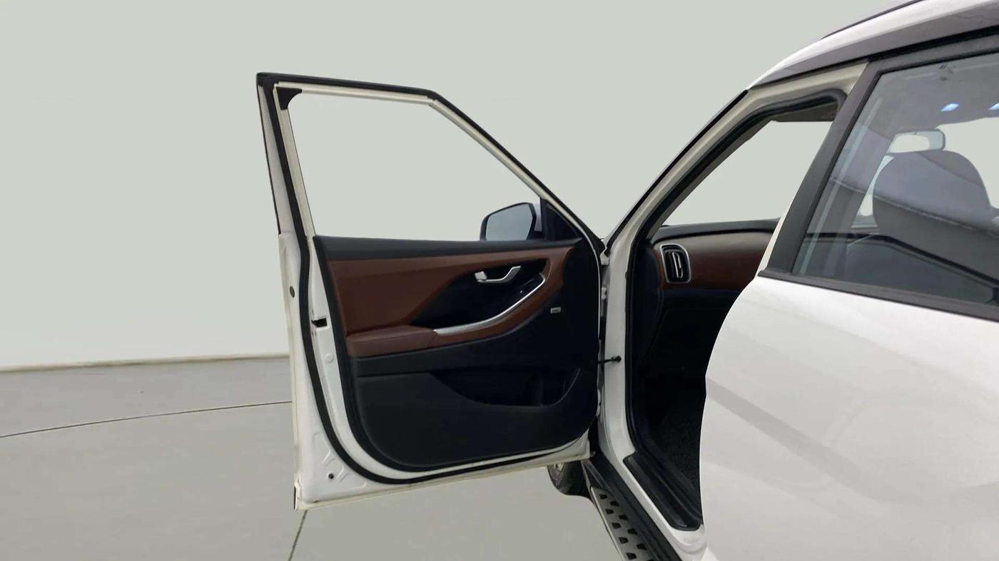 2021 Hyundai ALCAZAR PLATINUM(O) 6STR 1.5 AT, Diesel, Automatic, 1,01,870 km, LHS Front Door