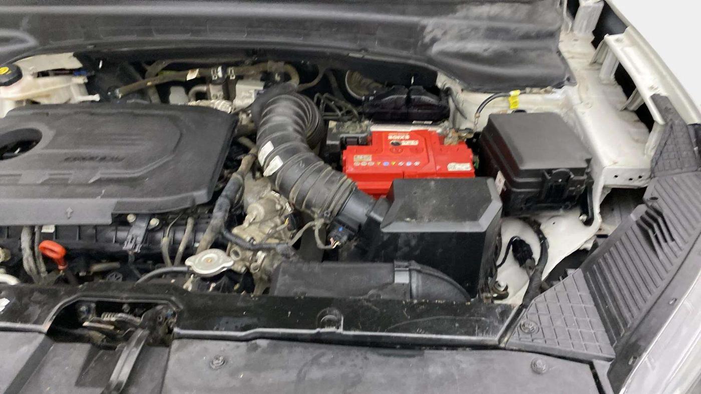 2021 Hyundai ALCAZAR PLATINUM(O) 6STR 1.5 AT, Diesel, Automatic, 1,01,870 km, Engine View - Left