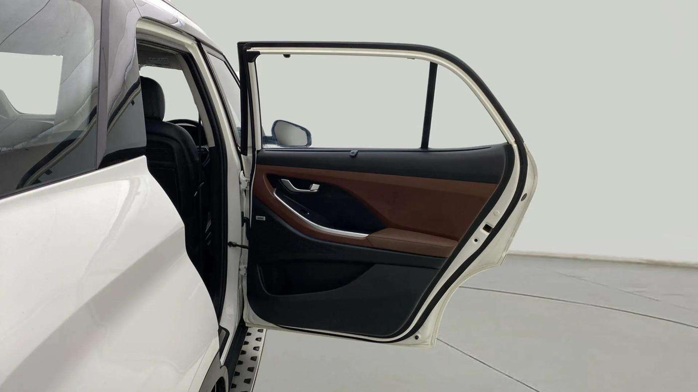 2021 Hyundai ALCAZAR PLATINUM(O) 6STR 1.5 AT, Diesel, Automatic, 1,01,870 km, RHS Rear Door