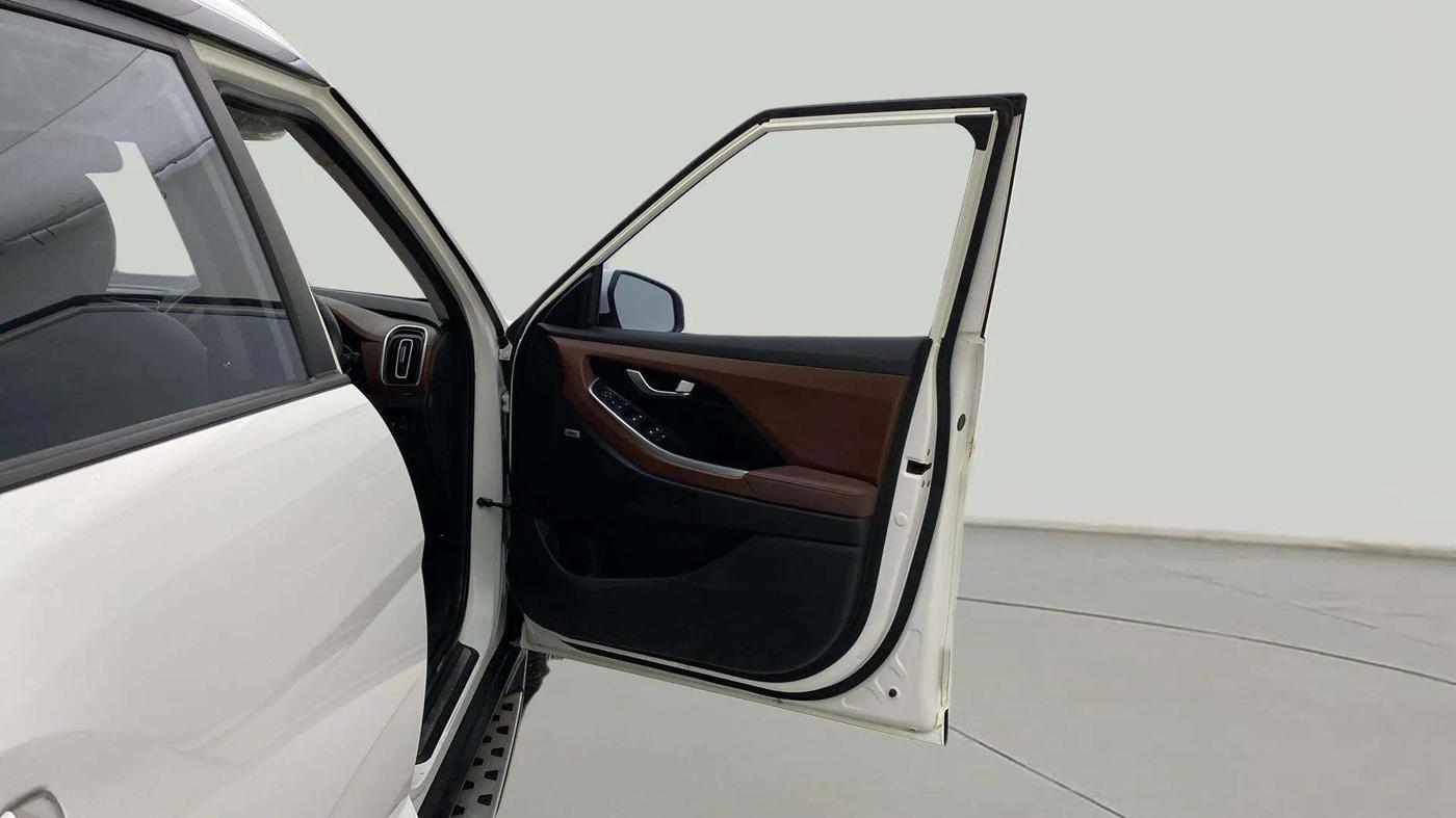 2021 Hyundai ALCAZAR PLATINUM(O) 6STR 1.5 AT, Diesel, Automatic, 1,01,870 km, RHS Front Door