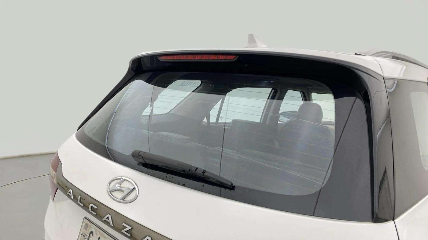 2021 Hyundai ALCAZAR PLATINUM(O) 6STR 1.5 AT, Diesel, Automatic, 1,01,870 km, Rear Wiper