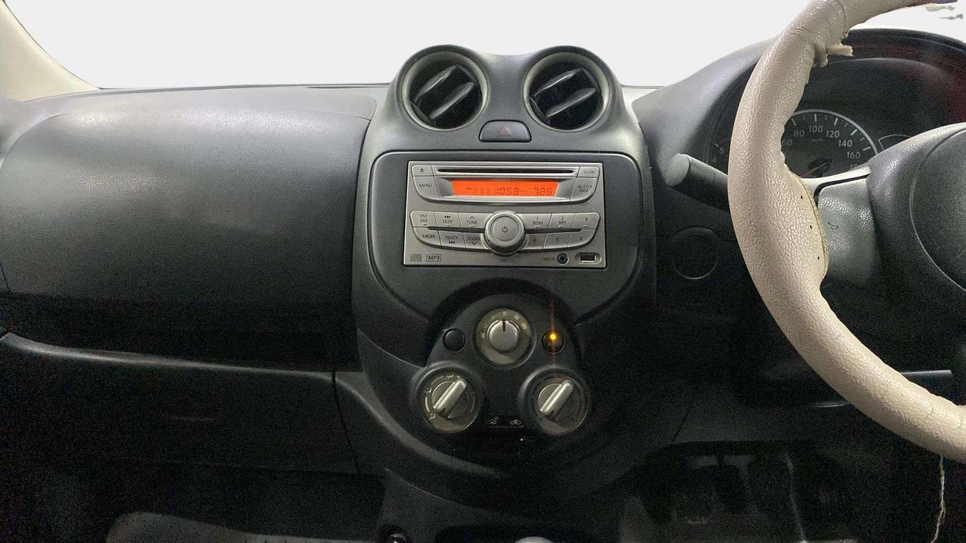 2016 Nissan Micra Active XV, Petrol, Manual, 38,302 km, Air Conditioner