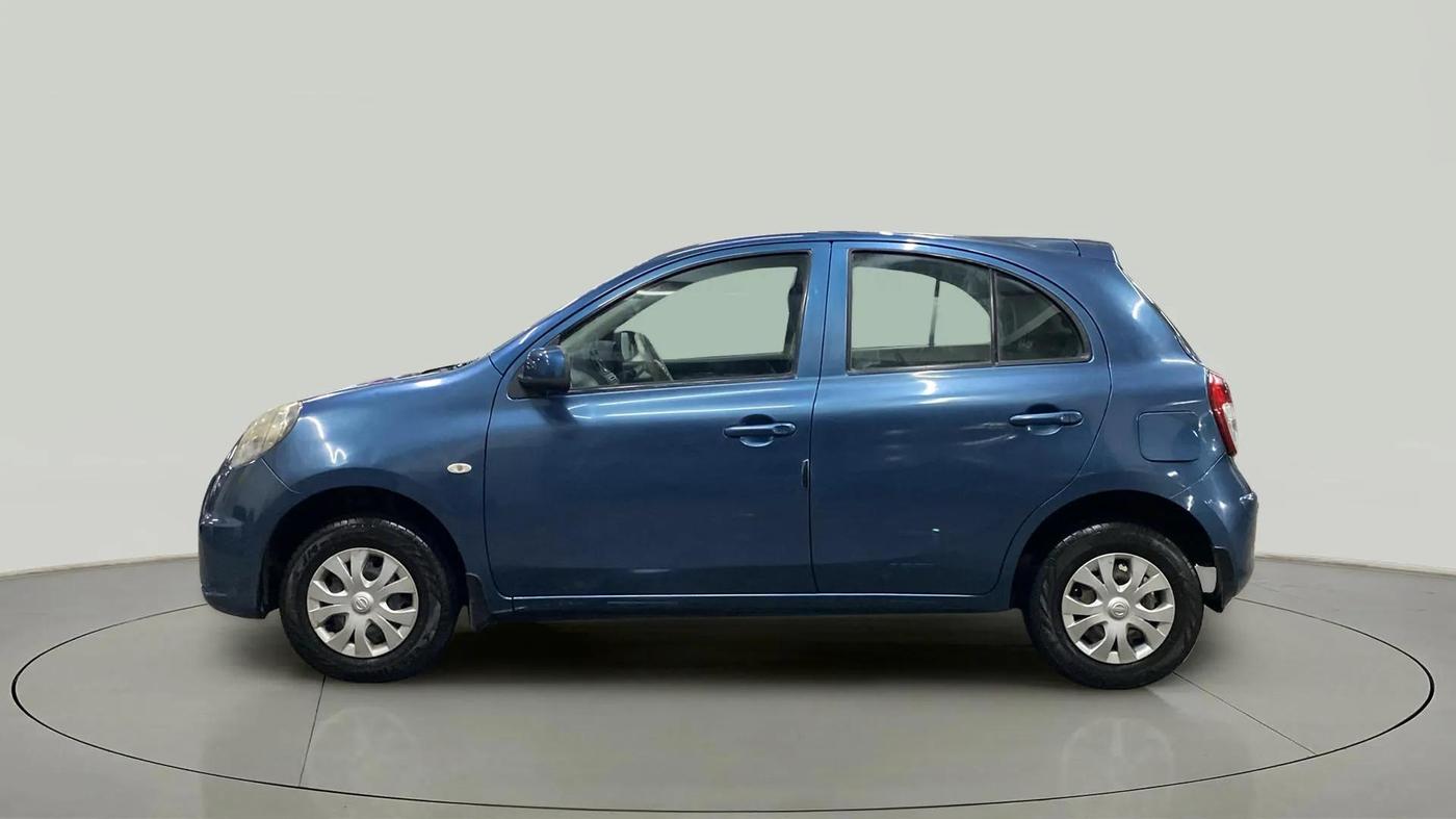 2016 Nissan Micra Active XV, Petrol, Manual, 38,302 km, Left Side