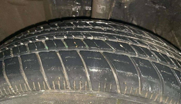2016 Nissan Micra Active XV, Petrol, Manual, 38,302 km, Left Front Tyre Tread