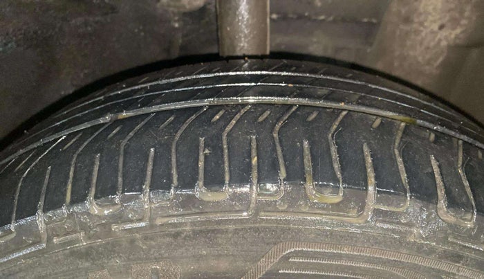 2016 Nissan Micra Active XV, Petrol, Manual, 38,302 km, Right Front Tyre Tread