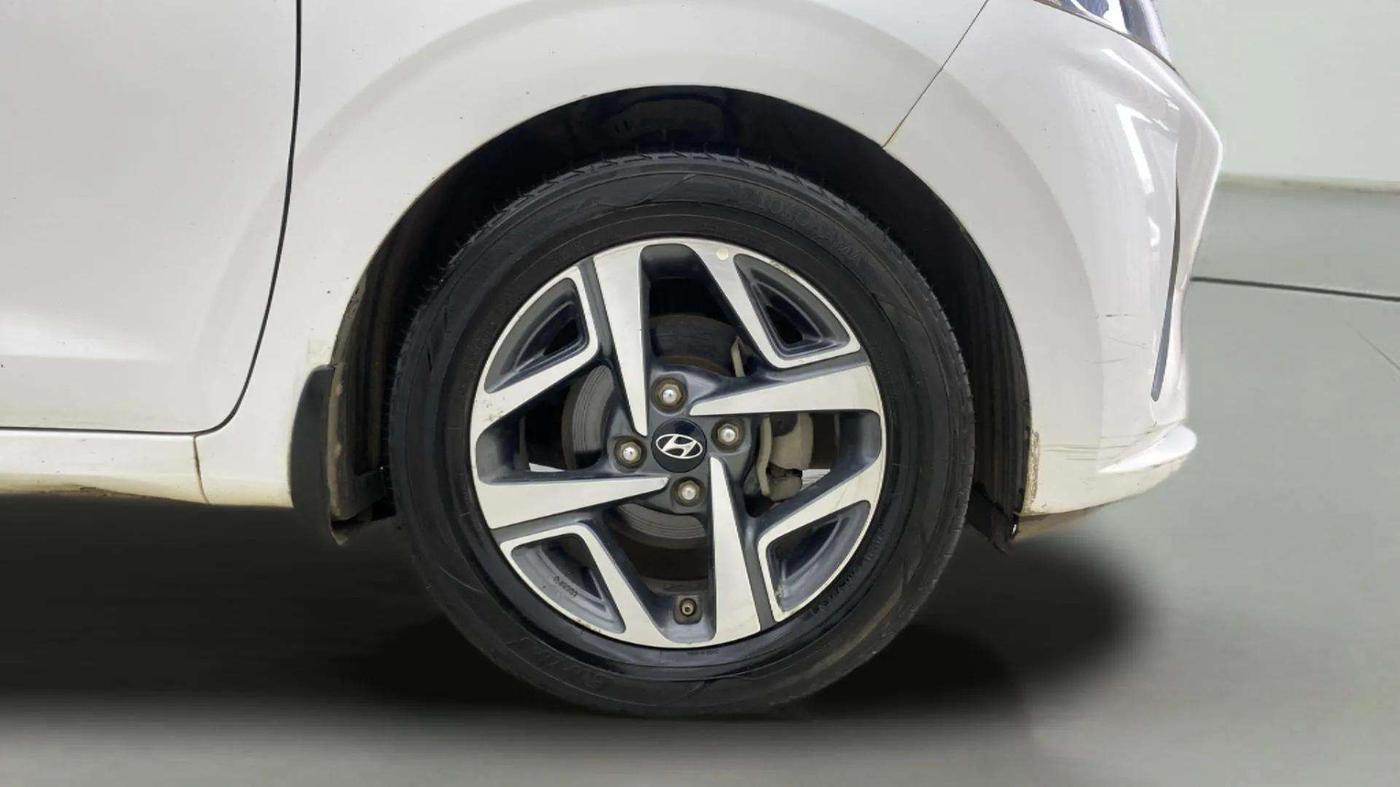 2020 Hyundai AURA SX PLUS 1.2 AMT CRDI, Diesel, Automatic, 58,646 km, Right Front Wheel