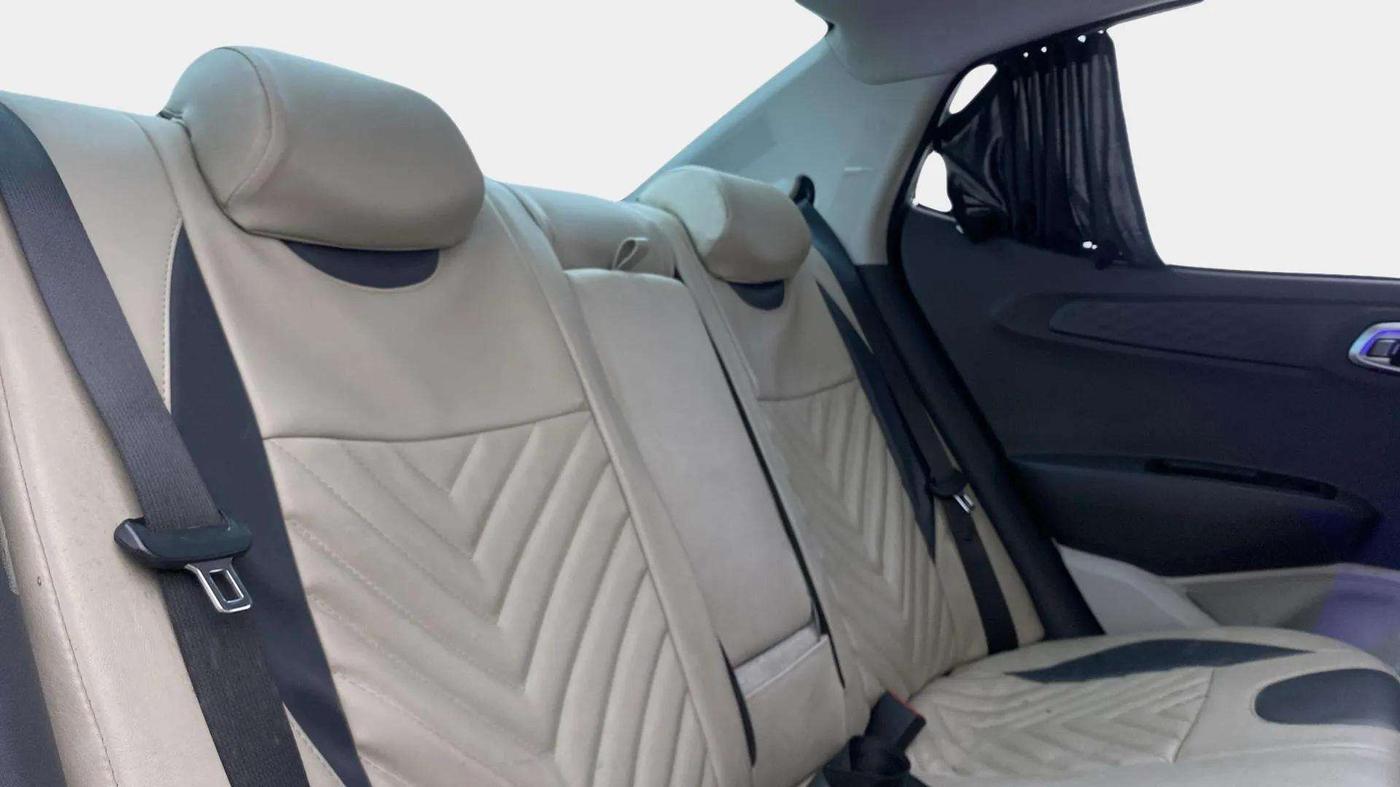 2020 Hyundai AURA SX PLUS 1.2 AMT CRDI, Diesel, Automatic, 58,646 km, Right Side Rear Door Cabin