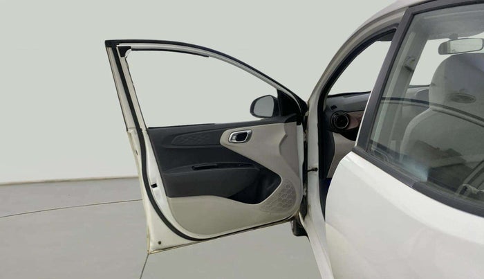 2020 Hyundai AURA SX PLUS 1.2 AMT CRDI, Diesel, Automatic, 57,572 km, LHS Front Door