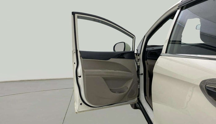 2018 Mahindra MARAZZO M2 7STR, Diesel, Manual, 1,21,208 km, LHS Front Door
